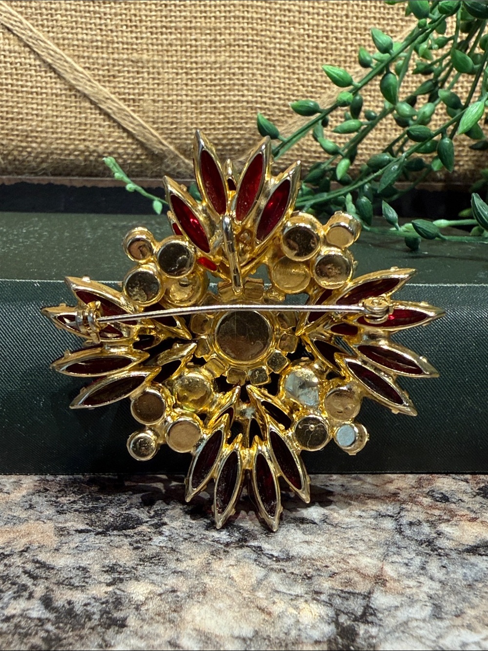 Flower Brooch - Picture 4 of 8
